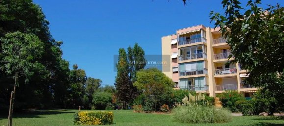 2 bedrooms Apartment in Frejus, France No. 339839 2