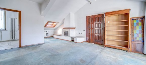 3-Zimmer Wohnung in Cassano Magnago, Italy, Nr. 236144 7
