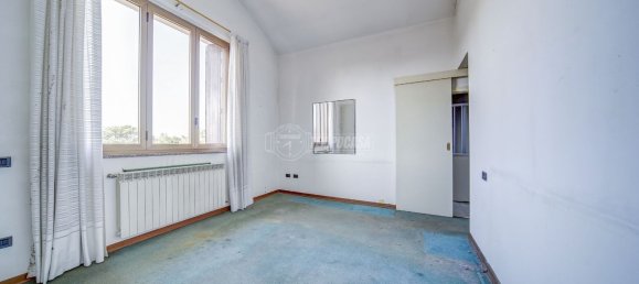 3-Zimmer Wohnung in Cassano Magnago, Italy, Nr. 236144 45