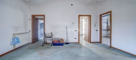 3-Zimmer Wohnung in Cassano Magnago, Italy, Nr. 236144 4
