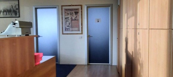 مكتب في Pistoia, Italy 150متر مربع رقم 45497 7