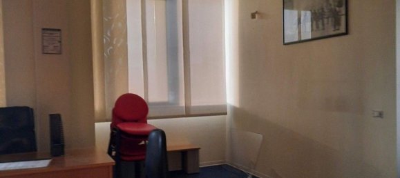 مكتب في Pistoia, Italy 150متر مربع رقم 45497 8