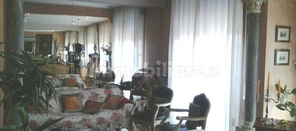 4 غرف نوم شقة في Reggio Emilia, Italy رقم 68940 3