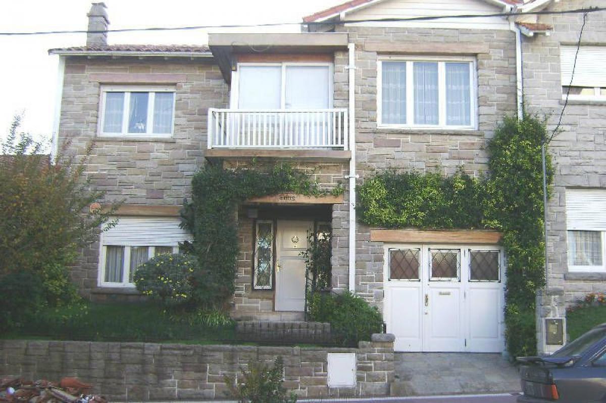 3 bedrooms House in Mar del Plata, Argentina No. 68868