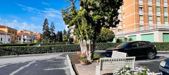 Studio in San Bartolomeo al Mare, Italy, Nr. 36564 4