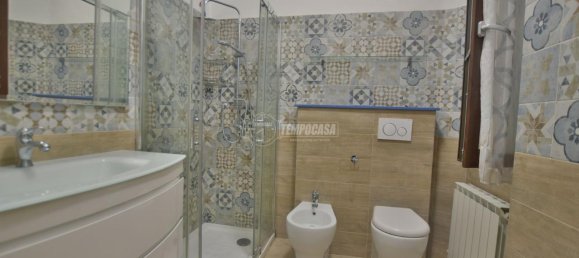3 rooms Apartment in Castelraimondo, Italy No. 7014 11