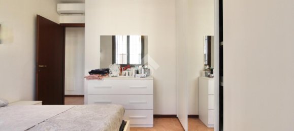 Apartamento de 3 habitaciónes en Reggio Emilia, Italy No. 7009 67