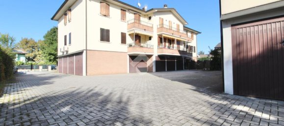 Apartamento de 3 habitaciónes en Reggio Emilia, Italy No. 7009 73