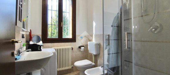 Apartamento de 3 habitaciónes en Reggio Emilia, Italy No. 7009 41