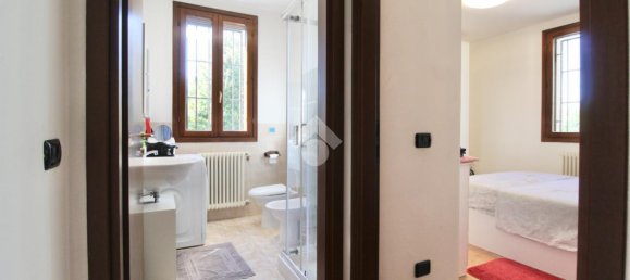 Apartamento de 3 habitaciónes en Reggio Emilia, Italy No. 7009 46