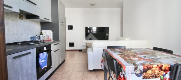 Apartamento de 3 habitaciónes en Reggio Emilia, Italy No. 7009 45