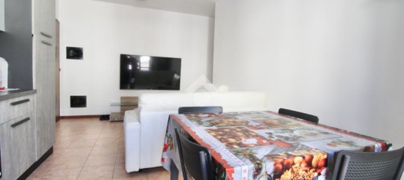 Apartamento de 3 habitaciónes en Reggio Emilia, Italy No. 7009 18