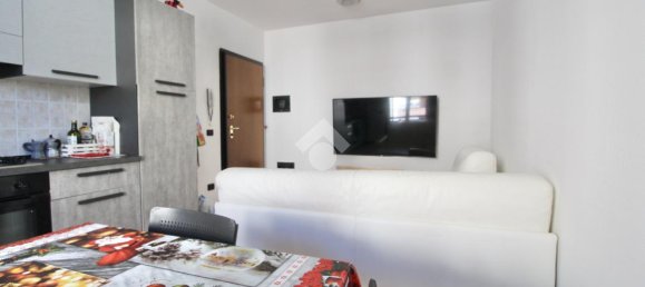 Apartamento de 3 habitaciónes en Reggio Emilia, Italy No. 7009 40