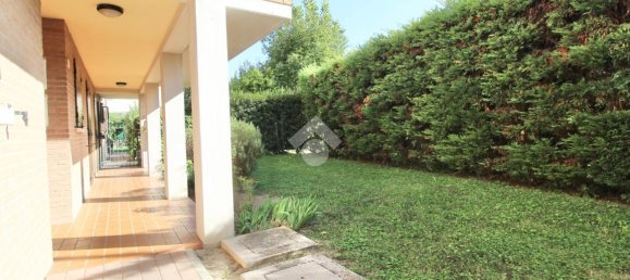 Apartamento de 3 habitaciónes en Reggio Emilia, Italy No. 7009 82