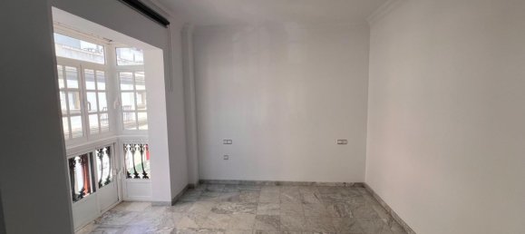 5 bedrooms House in Cadiz, Spain No. 148596 16