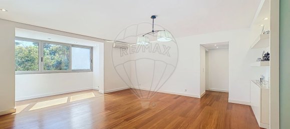 3 bedrooms Apartment in Lisbon, Portugal No. 144196 7