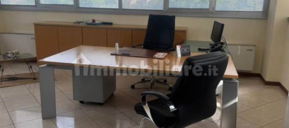 Entrepôt à Agliana, Italy 1500m² No. 351322 16