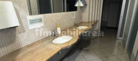 Entrepôt à Agliana, Italy 1500m² No. 351322 15