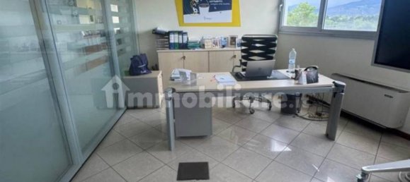 Entrepôt à Agliana, Italy 1500m² No. 351322 20