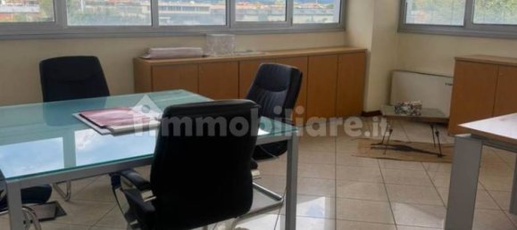 Entrepôt à Agliana, Italy 1500m² No. 351322 24