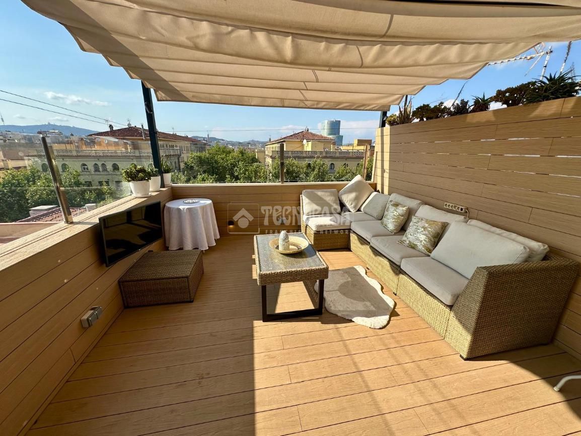 Penthouse T1 em Ciutat Vella, Spain N.º 191322