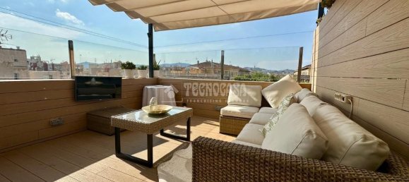 Penthouse T1 em Ciutat Vella, Spain N.º 191322 2