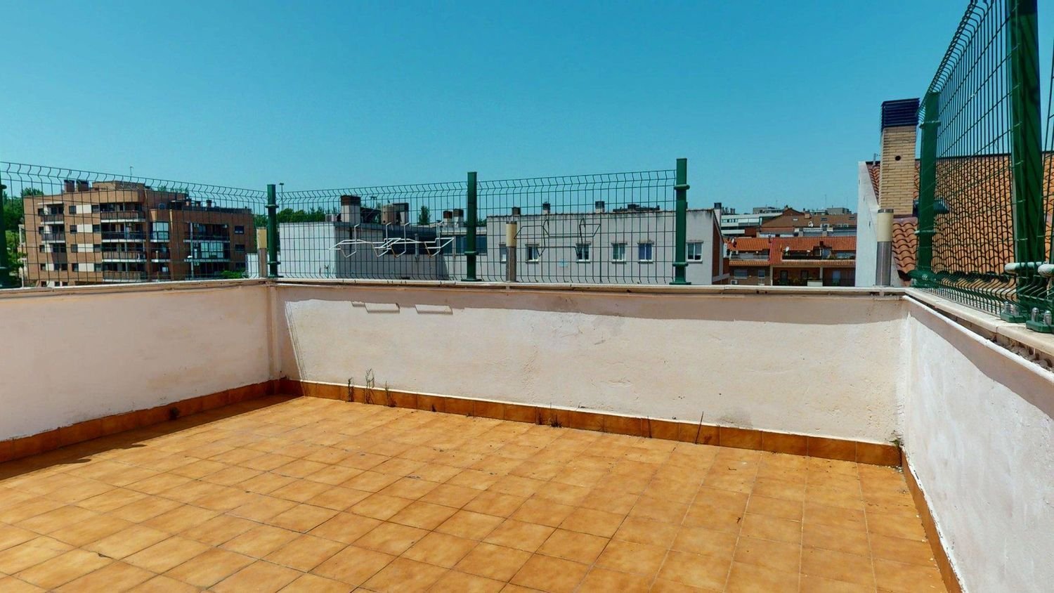 3 غرف نوم بانتهاوس في Zaragoza, Spain رقم 152656