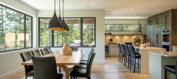 6 bedrooms House in British Columbia, Canada No. 1109 6