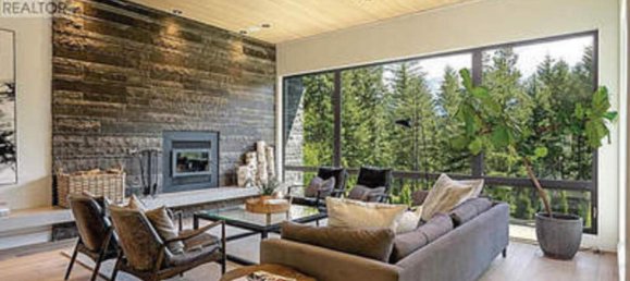 6 bedrooms House in British Columbia, Canada No. 1109 3