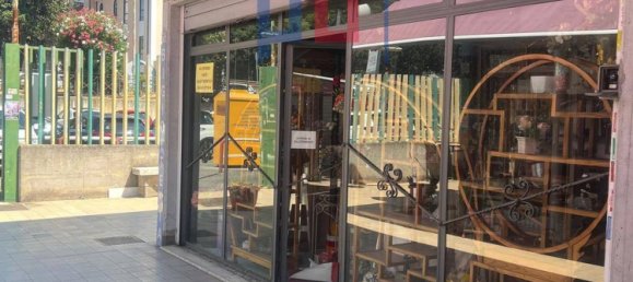 29m² Commercial property in Rome, Italy No. 354978 2