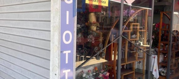 29m² Commercial property in Rome, Italy No. 354978 7