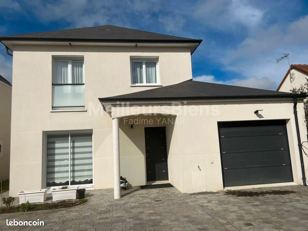 3 chambres Maison à Jallans, France No. 68987