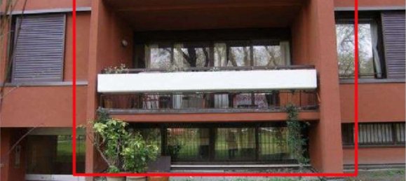 4-salle Appartement à Basiglio, Italy No. 3715 4