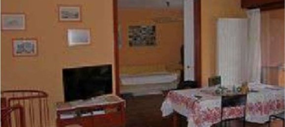 4-salle Appartement à Basiglio, Italy No. 3715 9