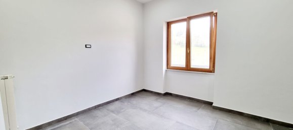 4-Zimmer Wohnung in Montefalcione, Italy, Nr. 69992 12
