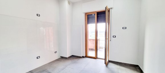 4-Zimmer Wohnung in Montefalcione, Italy, Nr. 69992 4