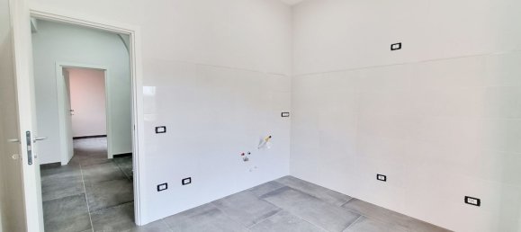 4-Zimmer Wohnung in Montefalcione, Italy, Nr. 69992 5