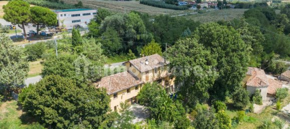 4 bedrooms Villa in Montescudo Monte Colombo, Italy No. 16298 23