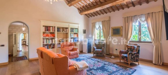 4 bedrooms Villa in Montescudo Monte Colombo, Italy No. 16298 12