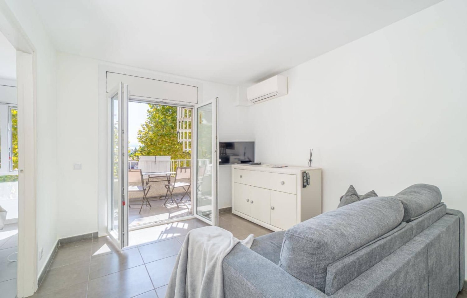 Apartamento de 2 dormitorios en Empuriabrava, Spain No. 245152