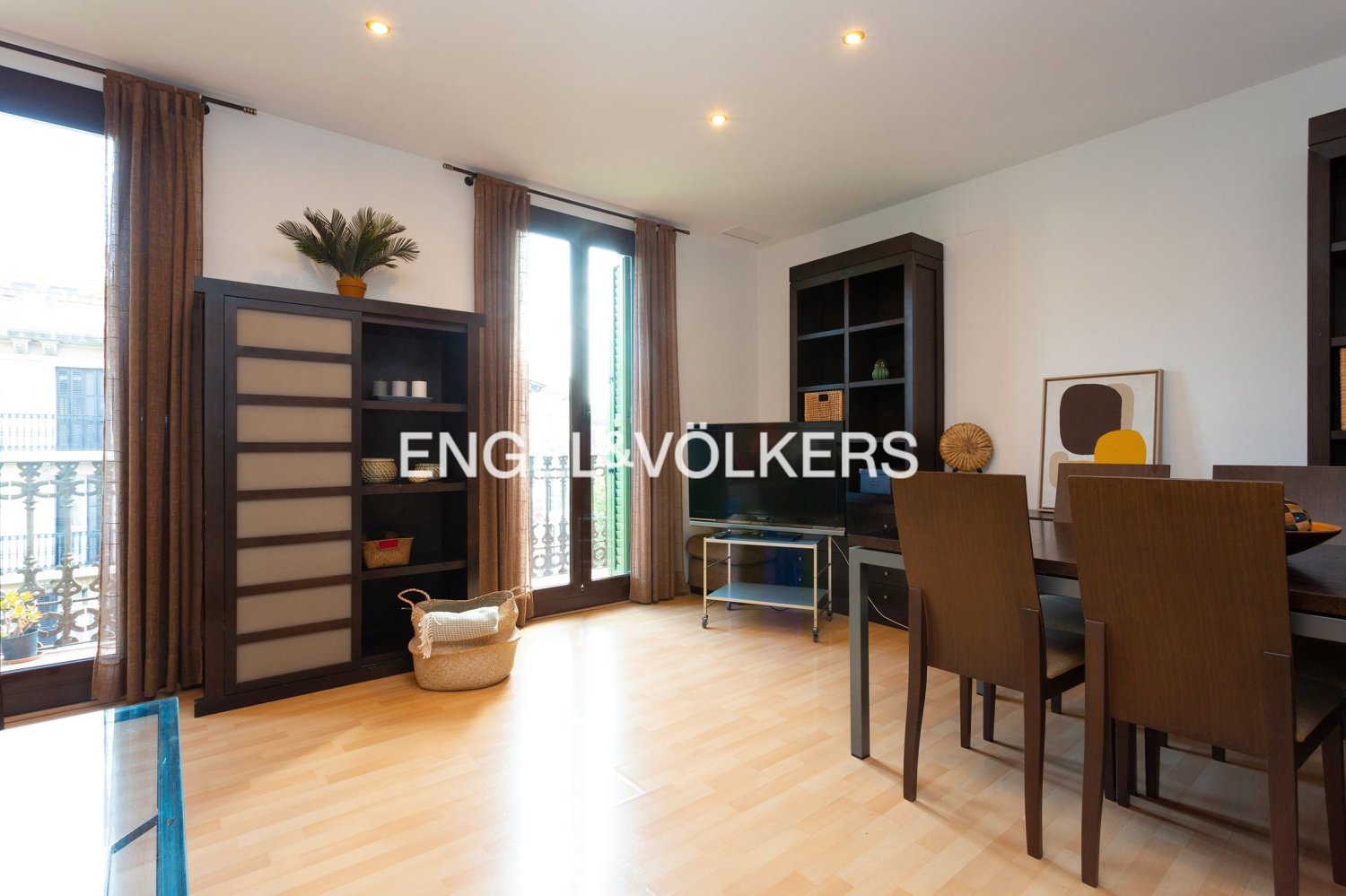 3 Schlafzimmer Wohnung in Eixample, Spain, Nr. 222752