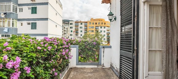 5 bedrooms House in Funchal, Portugal No. 25238 25