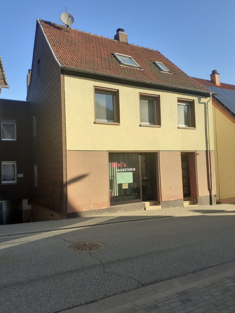 8غرفة بناية في Kaiserslautern, Germany رقم 336423