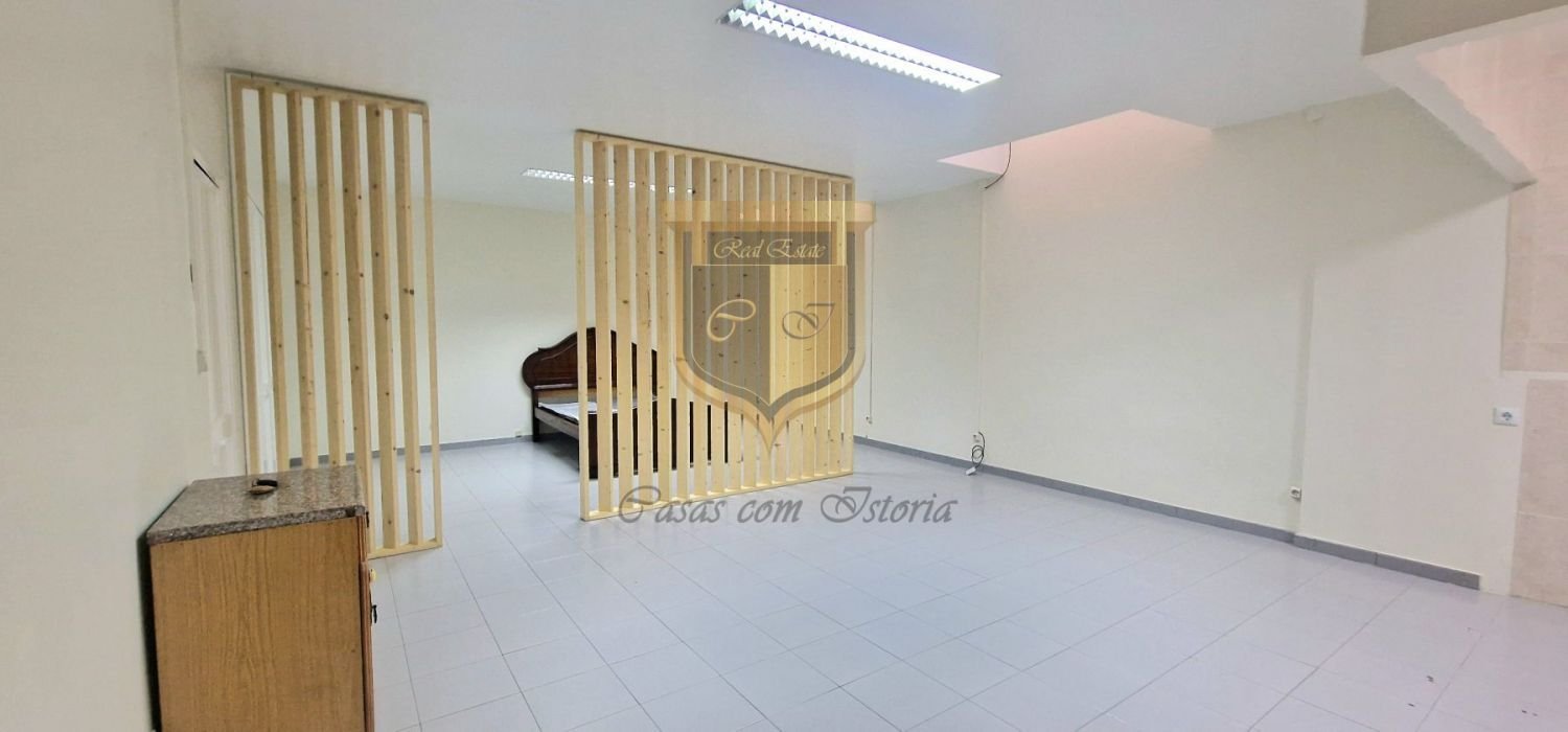 1 bedroom Commercial property in Torres Vedras, Portugal No. 257804