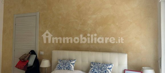Apartamento de 2 dormitorios en Rome, Italy No. 374159 4