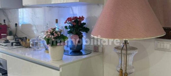 Apartamento de 2 dormitorios en Rome, Italy No. 374159 3