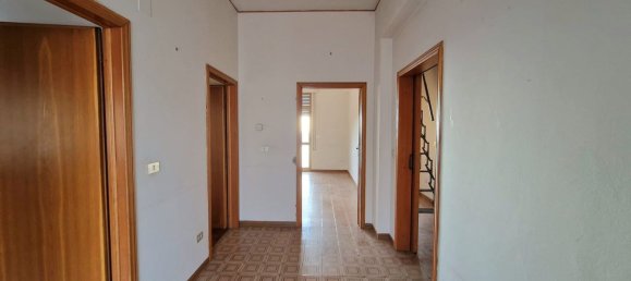 Apartamento de 5 habitaciónes en Lamporecchio, Italy No. 85903 16