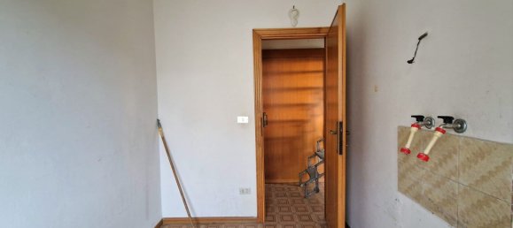 Apartamento de 5 habitaciónes en Lamporecchio, Italy No. 85903 9