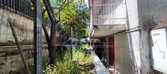 6 bedrooms Villa in Pollena Trocchia, Italy No. 327742 3