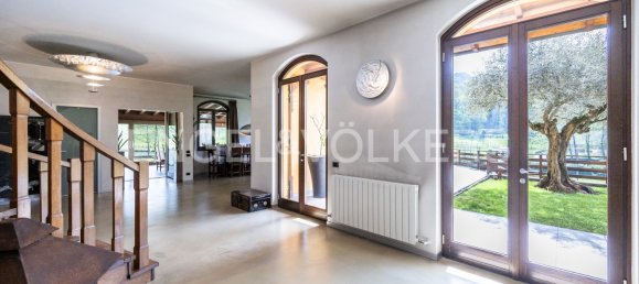 6 Schlafzimmer Haus in Albano Sant'Alessandro, Italy, Nr. 139820 8